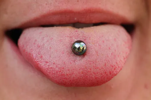 6 oral piercing 469575825